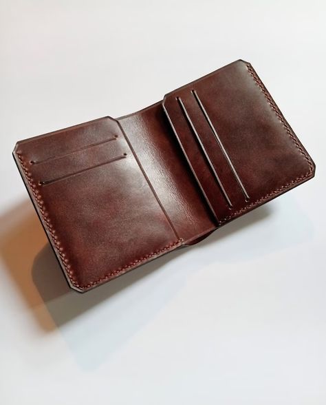 Full grain cards wallet, bi-fold wallet for cards and bills, Horween chromexcel leather - Etsy Horween Chromexcel, Brown Leather Wallet, Clip Wallet, Credit Card Wallet, Good Design, Money Clip Wallet, Fold Wallet, High Quality Leather, Card Wallet