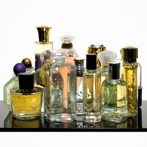 Spritz These 13 Perfumes and Prepare for Endless Compliments Standing Awkwardly, Designer Perfumes, Jasmine Perfume, Fragrance Ad, Organic Perfume, Summer Perfume, Wear Perfume, Unique Fragrance, Perfume Design