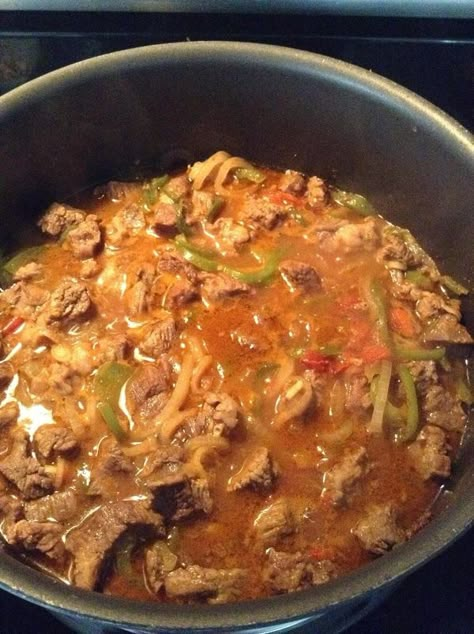 Add the remaining spices over the top and using a large spoon stir the... Guisada Recipe, Breakfast Tacos Recipe, Authentic Mexican Recipes, Carne Guisada, Mexican Cooking, Hispanic Food, Tex Mex Recipes, Breakfast Tacos, Latin Food