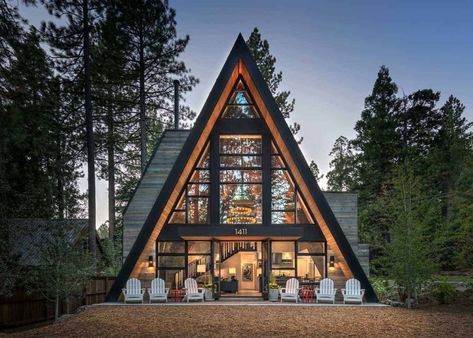 Contemporary A-frame Cabin With A Soaring Ceiling And Huge Windows Chalet Cabin, Frame Architecture, Pyramid House, Triangle House, Contemporary Cabin, A Frame Cabins, A Frame House Plans, Frame Cabin, Mountain Style