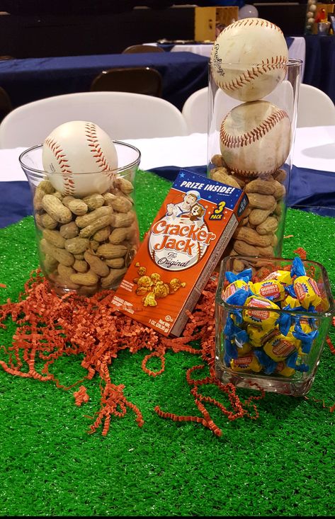 Baseball Party Centerpieces, Softball Banquet, Baseball Theme Birthday Party, Baseball Centerpiece, Baseball Banquet, Sports Party Centerpieces, Baseball Table, Sports Centerpieces, Baseball Fundraiser