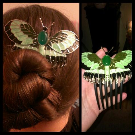 Titanic inspired butterfly hair comb Butterfly Hair Comb, Green Butterfly, Butterfly Hair, Hair Reference, Hair Comb, Titanic, Comb, Ear Cuff, Hair Accessories