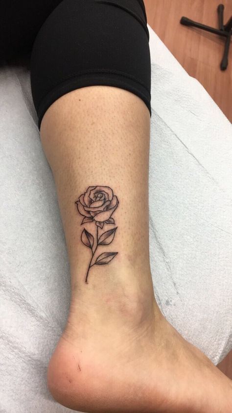 Rose Tattoos Ankle, Rose On Ankle Tattoo, Rose Tattoo Ankle, Rose Ankle Tattoo, Back Of Ankle Tattoo, Rose Tattoo On Ankle, Little Rose Tattoos, Sister Tattoo Designs, Tattoo Ankle