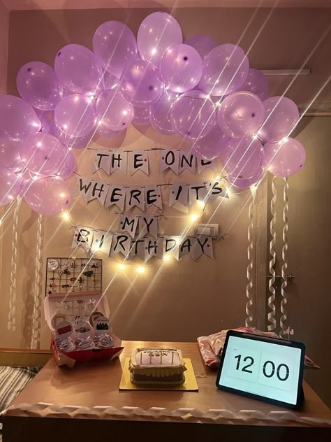 Hostel Birthday Ideas, Hostel Birthday Room Decoration, Aesthetic Bday Decor, Hostel Decor, Birthday Decoration Ideas, Birthday Decorations At Home, Hostel Room, Birthday Room Decorations, Diy Room Decor Videos