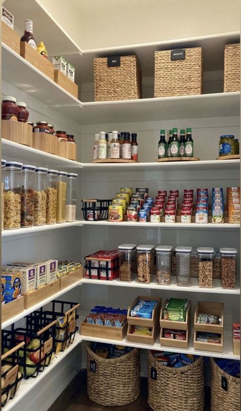 #storage #homestorage #organizationhacks #organizer Pantry Renovation, Pantry Closet Design, Pantry Layout, Pantry Decor, Pantry Room, Organized Pantry, Food Pantry Organizing, Desain Pantry, Pantry Remodel