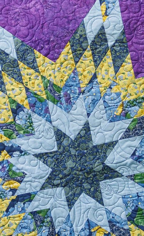 Save this Free Easy to follow Lone Star Celebration Quilt Tutorial!  Follow along as Courtenay Hughes teaches you how to master the evasive Lone Star and make it one of your favorite quilt patterns—we promise! Texas Star Quilt Pattern, Lone Star Quilt Pattern Free, Lonestar Quilt Pattern, Lone Star Quilt Pattern, Missouri Star Quilt Tutorials, Strip Piecing, Alpona Design, Lone Star Quilt, Medallion Quilt