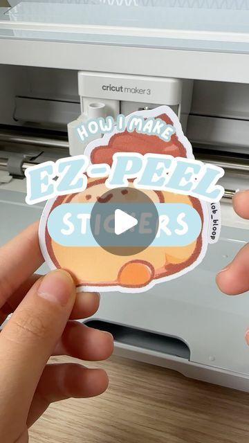 Popular Stickers To Sell, Stickers On Cricut Machine, Cricut Vinyl Ideas, Sticker Maker Machine, Cricut Stickers, Sublimation Stickers, Cricut Projects Easy, Create A Sticker, Stickers Easy