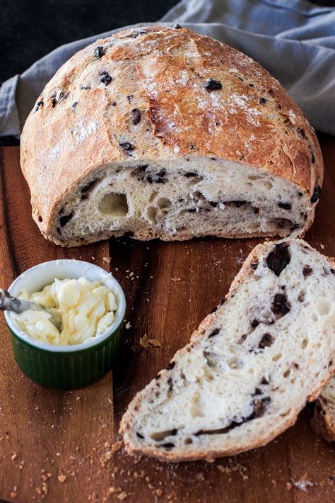 Black Olive Bread Recipe, Mediterranean Bread, Dutch Oven Bread, Olive Bread, A Loaf Of Bread, Tasty Bread Recipe, Artisan Bread Recipes, Loaf Of Bread, No Knead Bread