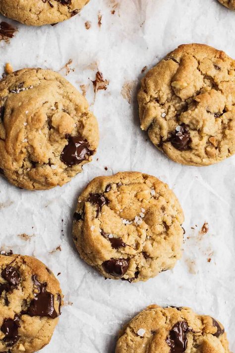 Oat Chocolate Chip Cookies, Brown Butter Chocolate Chip, Vegan Peanut Butter Cookies, Brown Butter Chocolate Chip Cookies, Vegan Cookies Recipes, Vegan Chocolate Chip Cookies, Peanut Butter Chocolate Chip Cookies, Chocolate Peanut Butter Cookies, Choc Chip Cookies