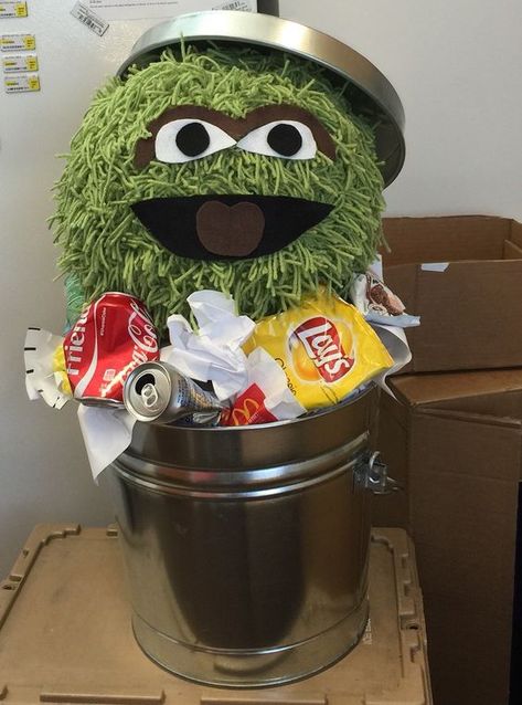 Oscar the Grouch Book Character Pumpkins, Pumkin Decoration, No Carve Pumpkin, Creative Pumpkin Painting, Creative Pumpkin Decorating, Character Pumpkins, Pumpkin Decorating Contest, No Carve Pumpkin Decorating, Pumpkin Contest