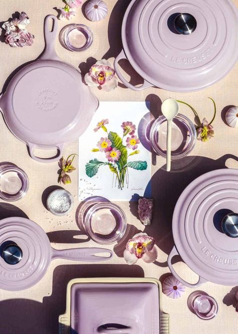 Purple Table Settings, Lavender Kitchen, Le Creuset Set, Le Creuset Colors, Instagram Branding Design, Le Creuset Cookware, Purple Kitchen, Pretty Kitchen, Eco Friendly Kitchen