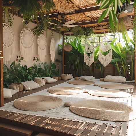 Outdoor Yoga Studio Backyard Retreat, Cozy Patio Furniture, Boho Meditation Space, Boho House Exterior, Outdoor Yoga Space, Outdoor Yoga Studio, Garden Ideas Patio, Yoga Studio Design Ideas, Landscaping House