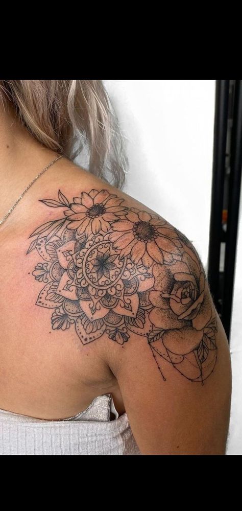 Mandala Tattoo Shoulder, Mandala Tattoos For Women, Front Shoulder Tattoos, Shoulder Cap Tattoo, Mandala Tattoo Designs, Shoulder Sleeve Tattoos, Floral Mandala Tattoo, Mandala Tattoo Sleeve, Floral Tattoo Shoulder