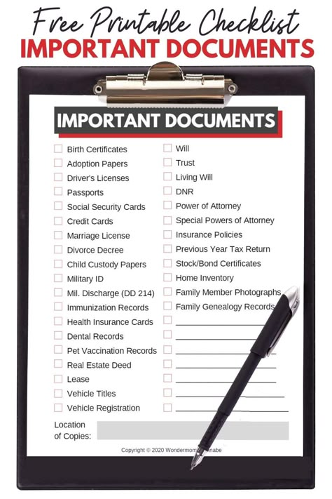 This Important Documents Checklist will help you make sure to have all necessary information on-hand when the unexpected occurs. #emergencypreparedness #printables #checklist Marriage Documents, Emergency Preparedness Binder, Organize Paperwork, Document Organization, Family Emergency Binder, Estate Planning Checklist, Medical Binder, Emergency Binder, Emergency Prepardness