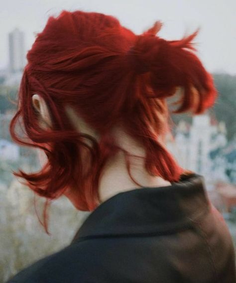 Dr Visuals, Red Hair Boy, Dark Red Hair, Hair Things, Long Red Hair, Books Aesthetic, Oc Ideas, Hair Reference, Hair Inspo Color