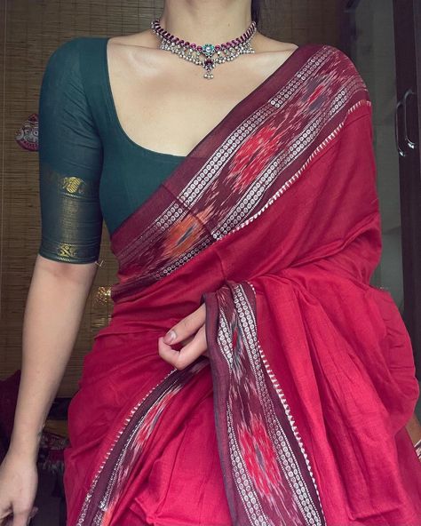 Wedding Saree Blouse Designs Latest, Blouse Designs South Indian, Blouse Work Designs Latest, Blouse Neck Designs Saree, Work Designs Blouse, Silk Saree Blouse Designs Patterns, Saree Blouse Styles, Cotton Saree Blouse Designs, Cotton Blouse Design