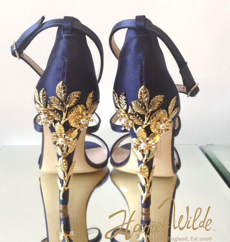 Quinceanera Heels, Dark Blue Heels, Navy Blue High Heels, Quinceanera Shoes, Blue And Gold Dress, Best Bridal Shoes, Royal Blue Heels, Dark Blue Wedding, Blue Gold Wedding