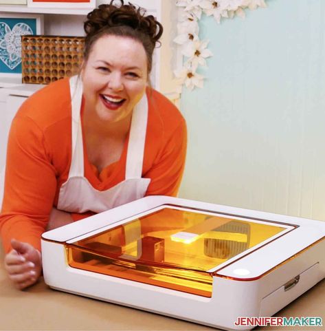 Jennifer Maker with the Glowforge Aura Craft Laser. Glowforge Aura Setup, Glowforge Aura Projects To Sell, Glowforge Aura Projects, Glowforge Aura, Silhouette Cameo Projects Vinyl, Acrylic Projects, Laser Crafts, Jennifer Maker, Glowforge Ideas