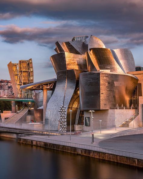 designboom magazine on Instagram: “the guggenheim museum #bilbao by @frankgehry — designed to catch the light. image by @madebyvadim  #architecture #architecturephotography…” Frank Gehry Architecture, Gehry Architecture, Guggenheim Museum Bilbao, The Guggenheim Museum, Lebbeus Woods, Zaha Hadid Architecture, Deconstructivism, Bilbao Spain, Landscape Architecture Drawing