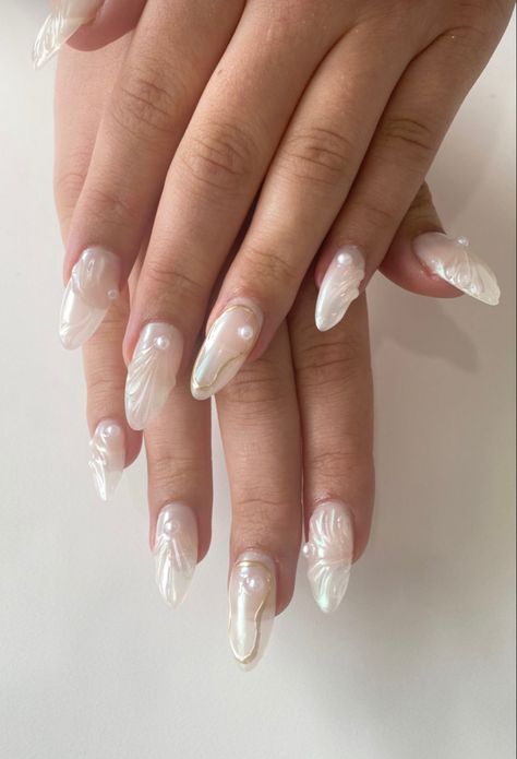 Goddess Nails, Seashell Nails, Nails Holiday, Angel Nails, Mermaid Nails, Pearl Nails, Soft Nails, Nagel Inspo, Cat Kuku