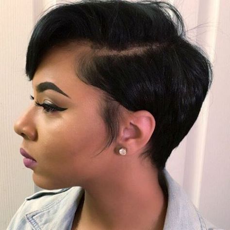 Side-Parted Pixie Bob For Black Women Bleached Hairline, Short Relaxed Hairstyles, Tail Hairstyle, Short Black Hair, Wig Material, Sassy Hair, Best Short Haircuts, Short Black Hairstyles, Hair Texture