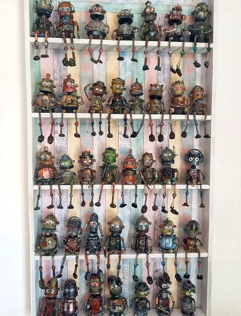 Hand Made, Recycled, 100% Unique Art, Crazy, Sitting Robots. 6-9 Inch 16-22cm High - Etsy Junk Art Ideas Recycling, Welding Crafts Junk Art, Quirky Paintings, Repurposed Items Upcycling, Old Key Crafts, Recycled Yard Art, Recycled Fabric Art, Assemblage Art Sculpture, Recycled Material Art