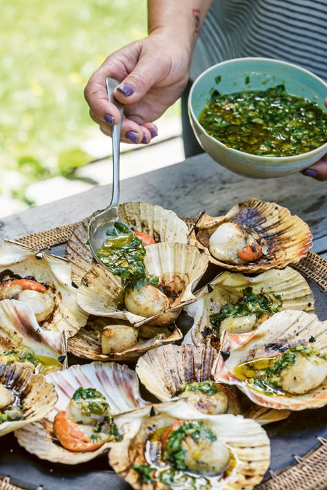 Scallops with Orange, Basil and Caper Dressing Bbq Fish Recipes, Bbq Fish, Scallop Recipes, Seafood Dinner, Summer Bbq, Aioli, Dressing Recipe, Fish Dishes, Sea Food