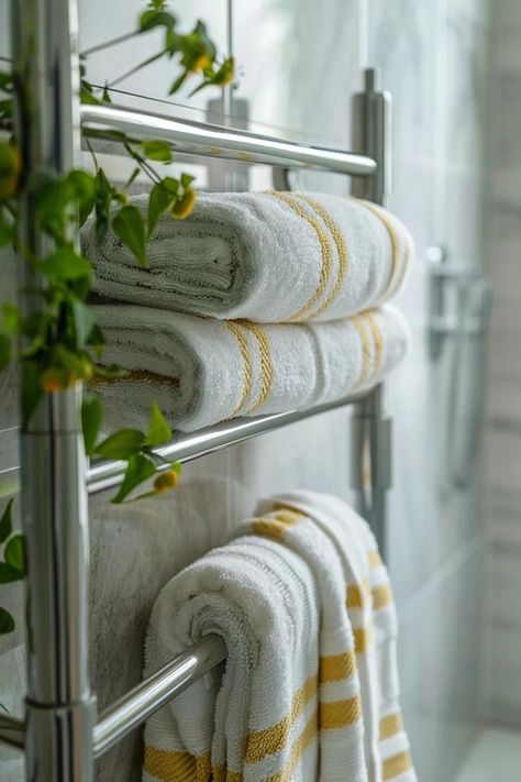 Creative Towel Rack Decor Ideas for Bathrooms Where To Place Towel Bars In Bathroom, Walk In Shower Towel Rack Ideas, Towel Bar Ideas Bathroom, Creative Towel Rack Ideas, Bathroom Towel Rack Ideas Display, Modern Bathroom Towel Rack Ideas, Shower Towel Rack Ideas, Towel Rack Decorating Ideas, Display Bathroom Towels