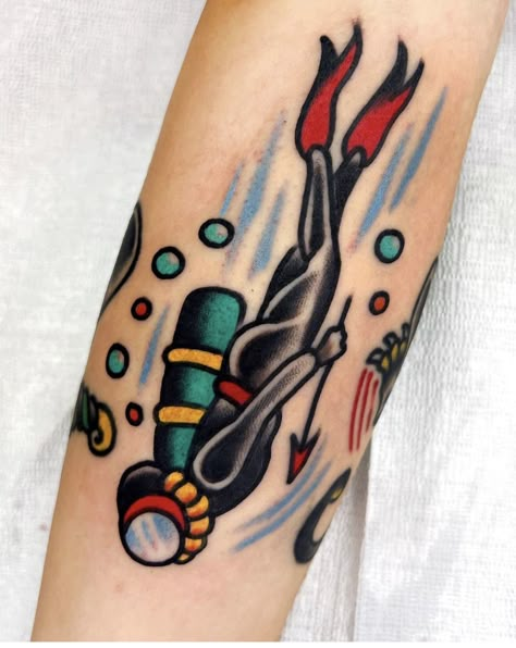 American Traditional Scuba Diver Tattoo, American Traditional Tattoos Large, Ocean Filler Tattoo, Ocean Themed Traditional Tattoo, Marlin Tattoo Design, Nautical Finger Tattoo, Traditional Sea Animal Tattoo, American Traditional Dolphin Tattoo, Tropical Traditional Tattoo