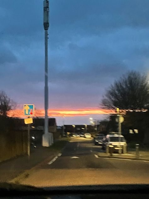 Bad Sky Pictures, Bad Quality Photo Aesthetic, Bad Quality Photo, Blurry Sunset, I'm Useless, Im Useless, Blurry Aesthetic, Bad Pic, Photographer Life