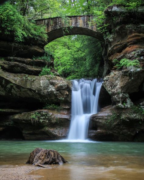 Waterfall in Hocking Hills Ohio | Etsy Landscape Ideas Front Yard Curb Appeal, Hocking Hills Ohio, Local Photography, Photos Black And White, Waterfall Trail, Hocking Hills, Picture Places, Landscape Photography Tips, Belle Nature