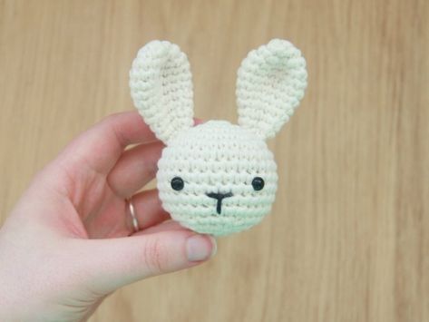 free-bunny-pants-head-amigurumi-crochet-pattern Bunny Pants, Crochet Dress Ideas, Pants Crochet, Crochet Blouse Pattern, Black Crochet Dress, Crochet Keychain Pattern, Pola Amigurumi, Crochet Rabbit, Haken Baby