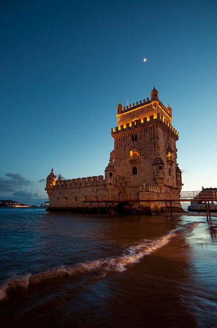 Belem Tower by .darius, via Flickr Lisbon Summer, Belem Portugal, Belem Tower, Adventurous Girl, Restaurant Pictures, Portuguese Culture, Southern Europe, Belem, Tower Bridge