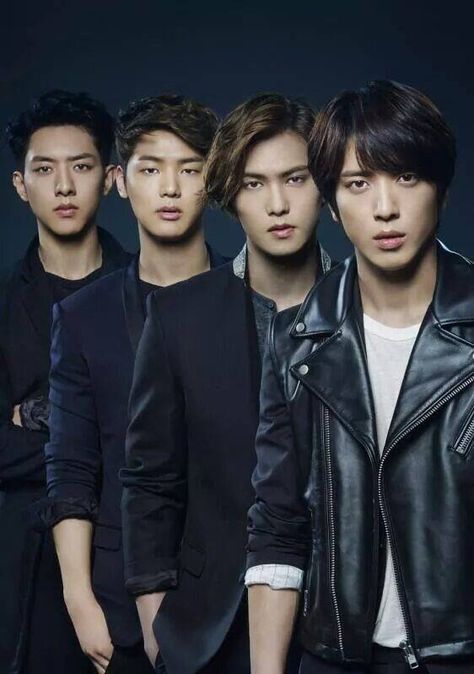 CN Blue Cnblue Yonghwa, Gu Family Books, Big Bang Top, Kang Min Hyuk, Lee Jong Hyun, Cn Blue, G-dragon, So Ji Sub, Jung Yong Hwa