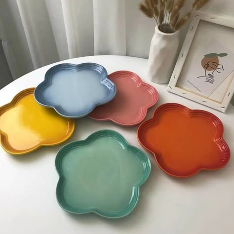 Fun Plates And Bowls, Cute Plate Set, Cute Plates And Bowls, Colorful Kitchenware, Cute Kitchenware, Cute Plates, Cute Dishes, Home Utensils, Kitchen Decor Collections