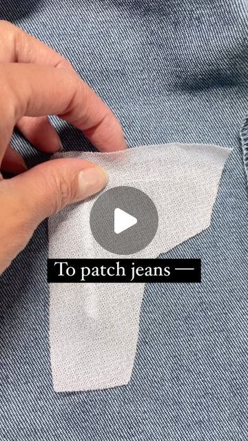 Jean Hole Patch Ideas, Patching Jeans With Fabric, How To Patch Holes In Jeans, Darning Jeans, Jeans Mending, Visible Mending Jeans, Patching Jeans, How To Patch Jeans, Patch Hole