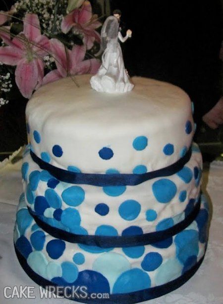 Cakes Gone Wrong, Cake Wreck, Cake Disasters, Bad Cakes, Turnip Cake, Ugly Cakes, Cake Fails, Wedding Fail, Walmart Funny