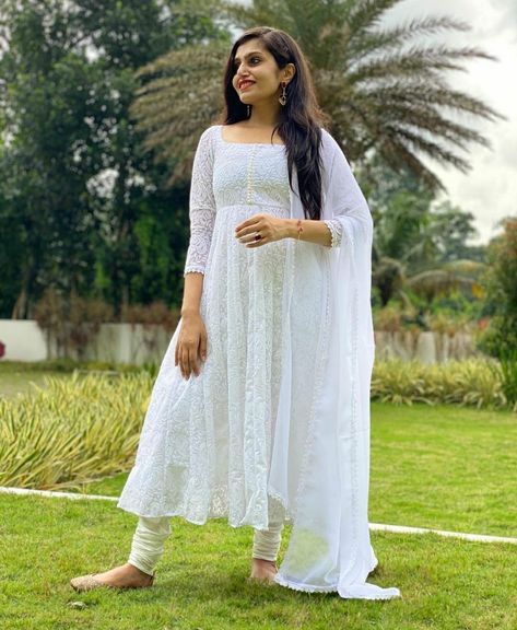 White Plain Kurta For Women, White Colour Long Frocks, White Kurthis Models Latest, White Kurthi Ideas, White Churidar Designs, White Anarkali Dress, Ikat Blouse Designs, White Salwar, Girls Boutique Dresses