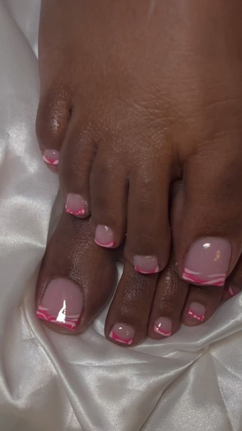 Pink Toe Nails Ideas, Acrylic Nails Yellow, Dragon Tattoo Ideas, Toes Nails, Feet Nail Design, Pedicure Designs Toenails, Gel Toe Nails, Acrylic Toes, Acrylic Toe Nails