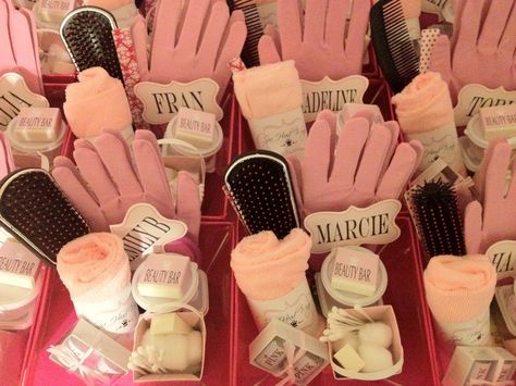 Spa Day Charcuterie Board, Girls Pamper Party, Kids Pamper Party, Spa Sleepover Party, Spa Day Party, Donut Cupcakes, Slumber Party Birthday, Spa Party Favors, Kids Spa Party