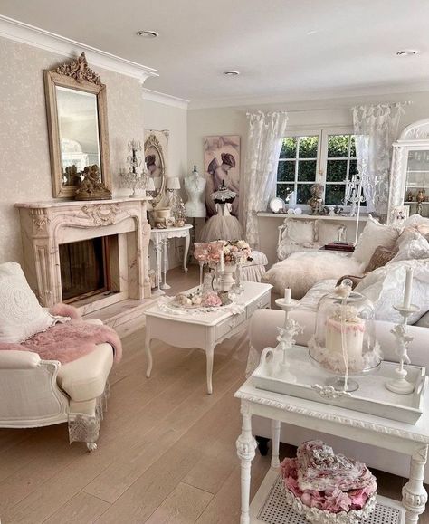 Cute Victorian House Interior, Ikea Studio Apartment Small Spaces, Vintage Feminine Living Room, Princesscore Living Room, Croquette Living Room, Pink Farmhouse Living Room, Pink Cottagecore Living Room, Cute Studio Apartment Ideas, Coquette Living Room