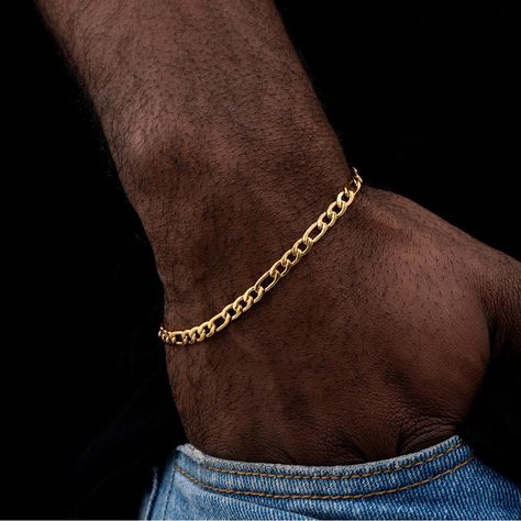 Men’s 4mm Figaro Bracelet In Gold 8"/ Brand New / Never Worn Material: Stainless Steel Finished: 18k Gold Plated Length: 7", 8" Width: 4mm Mens Golden Bracelet, Mens Gold Accessories, Guy Jewelry Gold, Mens Fine Jewelry, Gold Mens Jewelry, Men’s Bracelets In Gold, Men’s Gold Bracelet, Men’s Bracelet, Diy Bigfoot