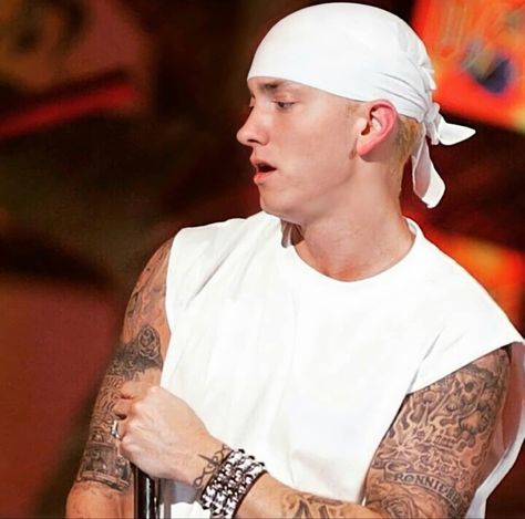 Whiz Khalifa, The Slim Shady, Eminem Wallpapers, Ropa Hip Hop, Eminem Photos, Tattoo Pictures, Eminem Rap, Eminem Slim Shady, The Real Slim Shady