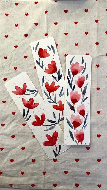 Floral Watercolor Bookmark, Easy Painted Bookmarks, Easy Watercolor Bookmarks, Watercolor Bookmark Ideas, Watercolor Bookmarks Ideas, Bookmark Watercolor, Bookmark Making, Youtube Painting, Bookmarks Ideas