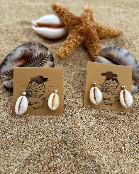 SUMMER EARRING SALE 10% OFF NOW☀️ 🥥 Discount code: Summer10 SHOP ALL EARRINGS IN MY SHOP 🌺 LIMITED TIME ⚡️ naturalfindsjewelry.store Ready to ship 🫶🏼 Natural Shell Earrings Shelled from the beaches of Oahu, Hawaii & handcrafted by me 💗 Inspired by summer days spent by the sea 🌊 Amazing photography by @nims_lens please go check her out she is the best 🥹🫶🏼💗 . #naturalfinds #earringsale #newearringscollection #handmadejewelry #cowry #cowrie #shelljewelry #hawaii #jewelrysale #first... Summer Earring, Stuffed Shells, Shell Jewelry, Oahu Hawaii, Shell Earrings, Earring Sale, By The Sea, Oahu, Discount Code