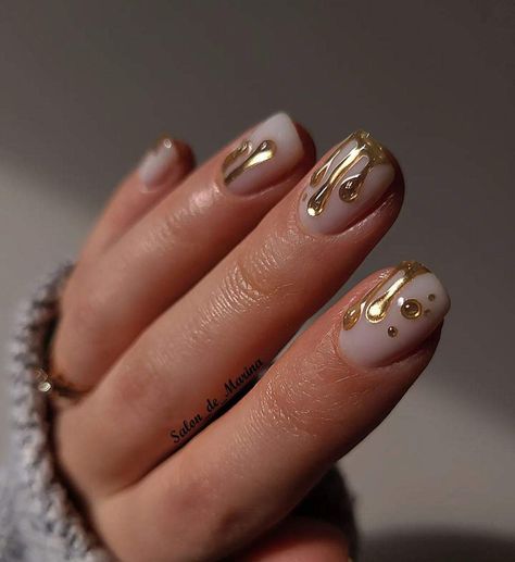 Chrome Drip Nails, Short Classy Nails, Mens Nails, Milky Nails, Nagellack Trends, Chrome Nails Designs, Mirror Nails, Drip Nails, Nagel Tips