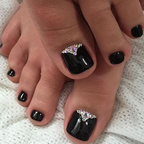 Black Toe Nail Art Black Toe Nails, Simple Toe Nails, Pretty Toe Nails, Cute Toe Nails, Summer Toe Nails, Pedicure Designs, Nail Swag, Toe Nail Designs, Pedicure Nail Art