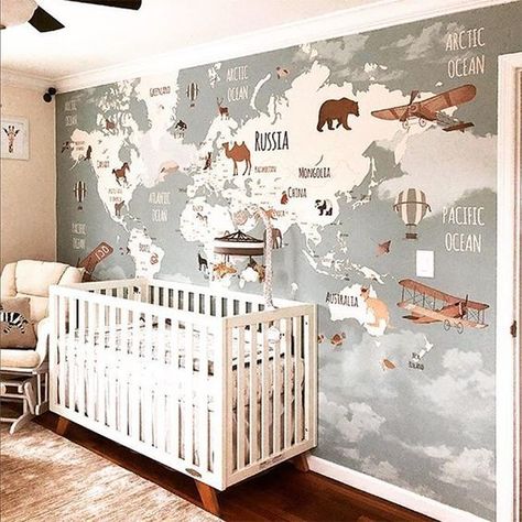 NURSERY WALLPAPER IDEAS Small Kids Room, Cool Kids Rooms, Room Wall Painting, Stylish Nursery, Map Wallpaper, Wallpaper Pastel, Nursery Baby Room, Childrens Beds, Nursery Wallpaper