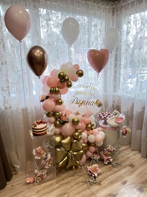 Welcome Home Baby Girl Decorations Decor, Welcome Baby Girl Decoration Ideas, Birthday Decors At Home, Welcome Baby Decoration Ideas, Welcome Home Decor, Swan Decoration, Welcome Baby Party, 7th Month, Welcome Home Decorations