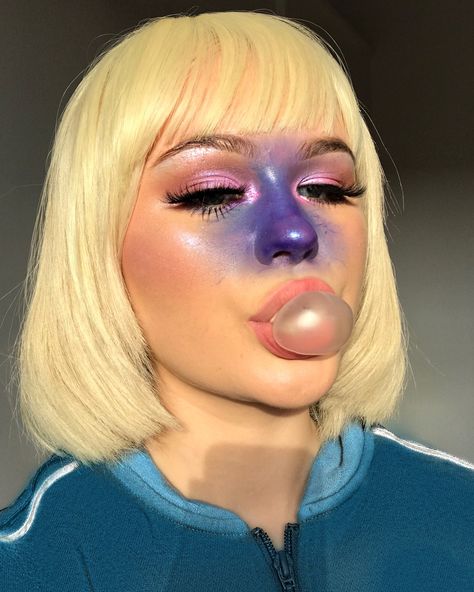 Ellie Addis, Makeup Violet, Violet Beauregarde, Pelottava Halloween, Most Popular Halloween Costumes, Makeup Zombie, Halloweenský Makeup, Halloween Make-up Looks, Popular Halloween Costumes